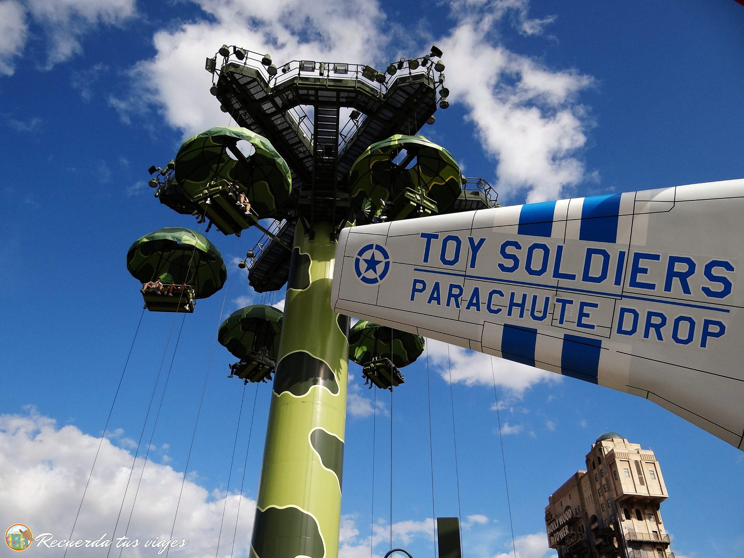 Toy Soldiers Parachute Drop -Qué ver en Disney Studios