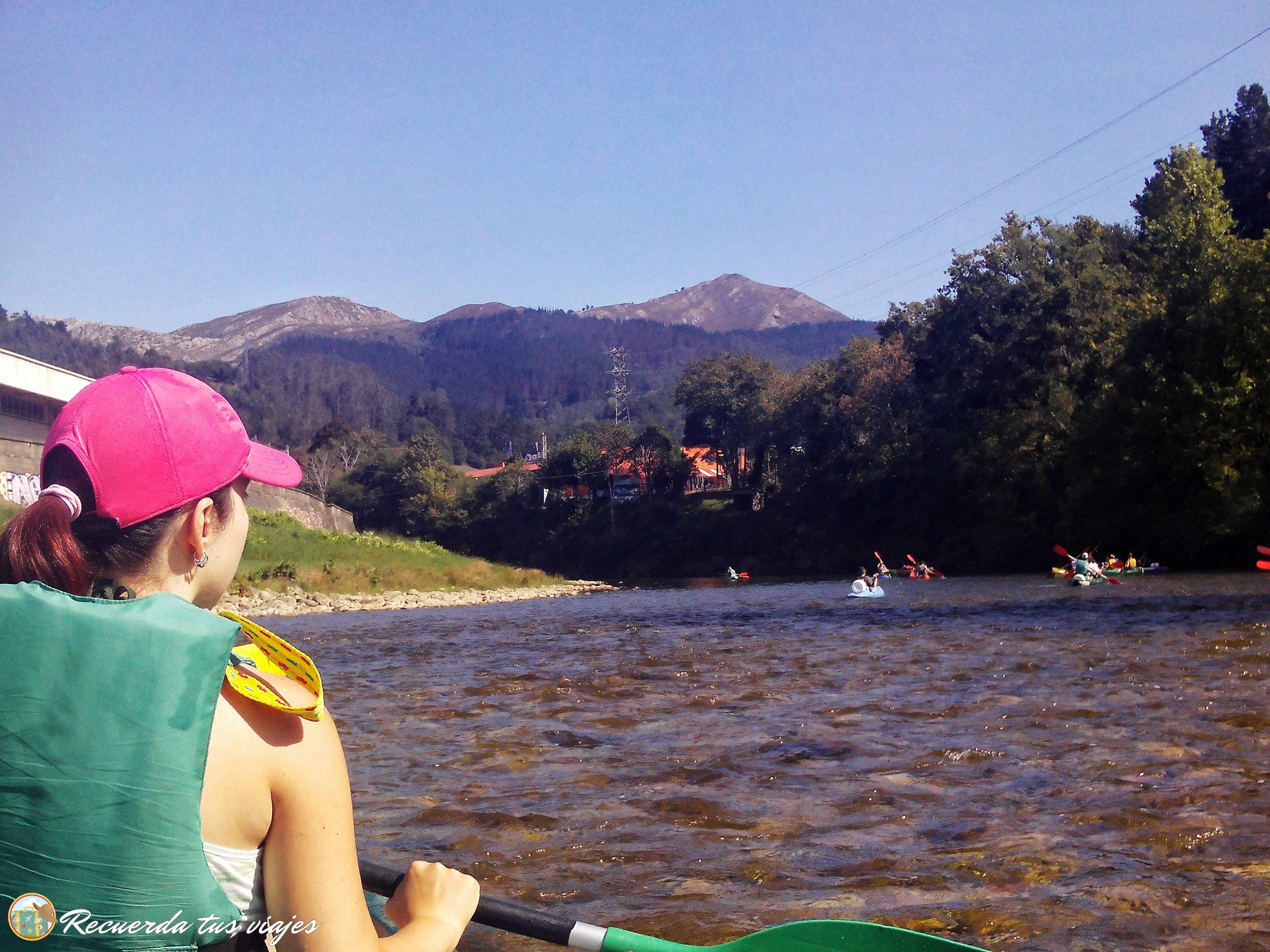Inicio del descenso - Descenso del río Sella en kayak