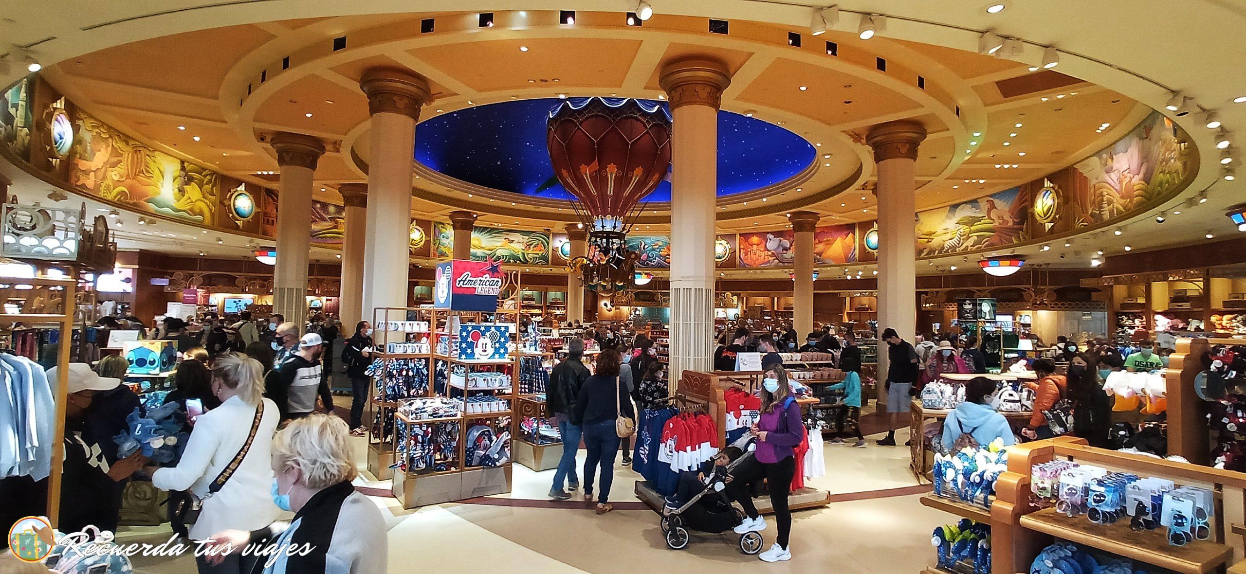 Organiza tu viaje a Disneyland París - Tiendas en Disney Village