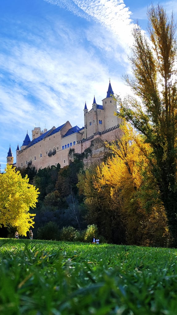 Alcázar desde la pradera de San Marcos