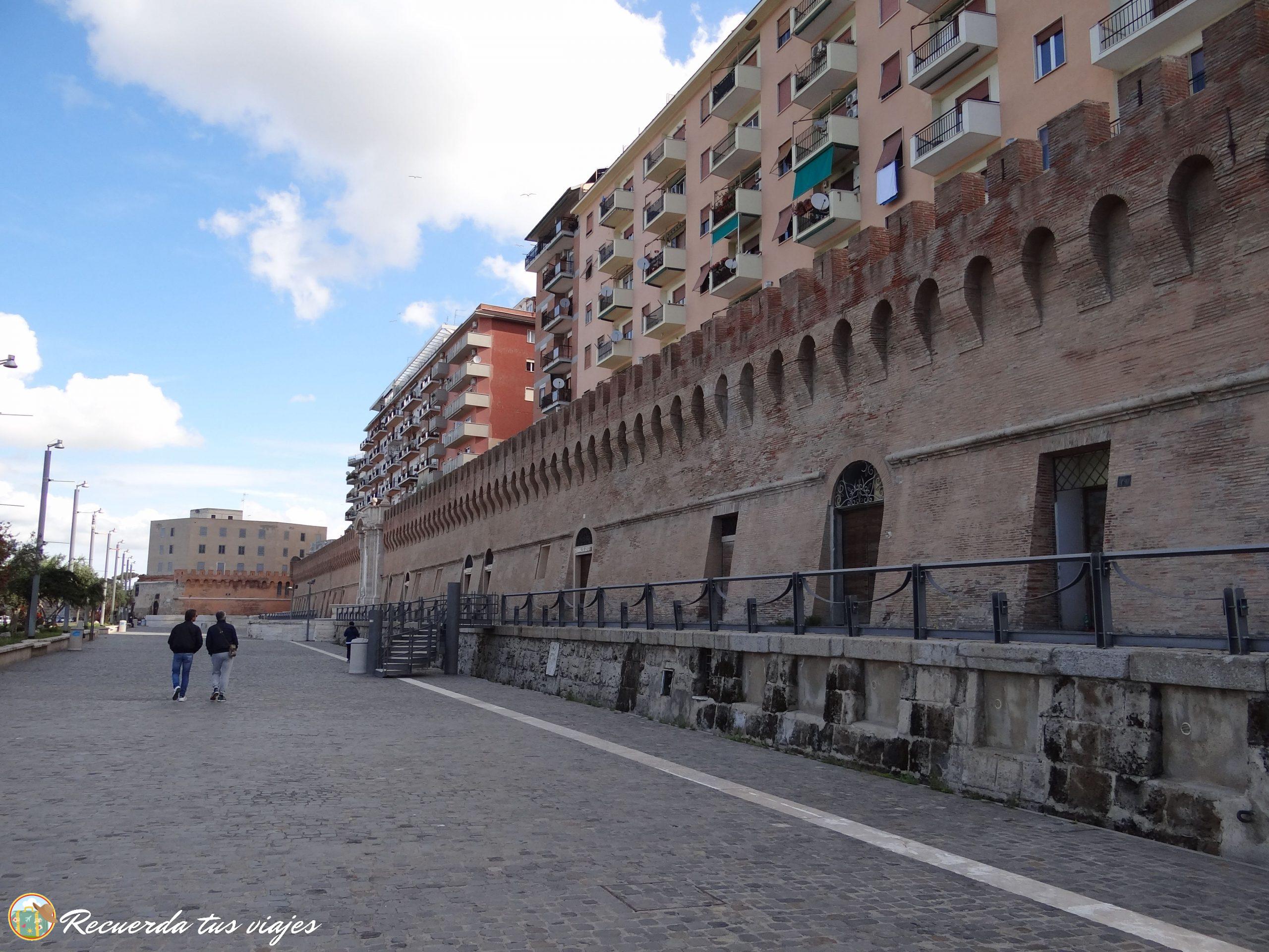 Visitar Civitavecchia desde el crucero - Paseo del puerto