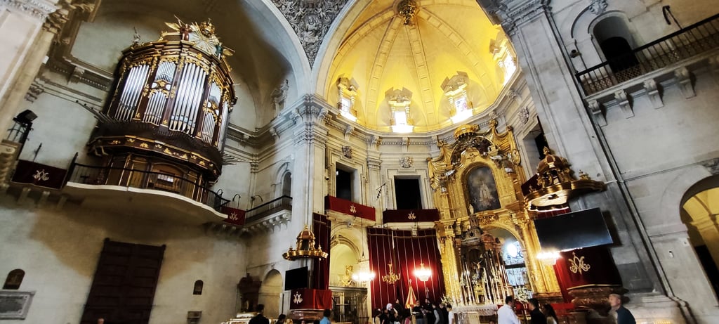 Basílica de Santa María - Interior - Visitar Elche en 1 día en familia