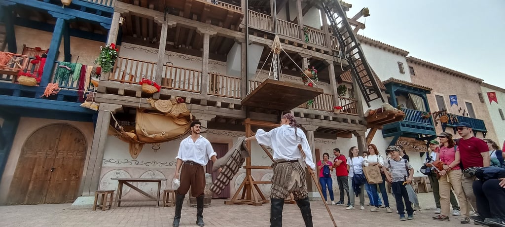 Representación de los veteranos de Lepanto - Qué tipos de entradas existen en Puy du Fou Toledo