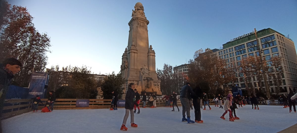 Lee más sobre el artículo Pistas de hielo en Navidad en Madrid