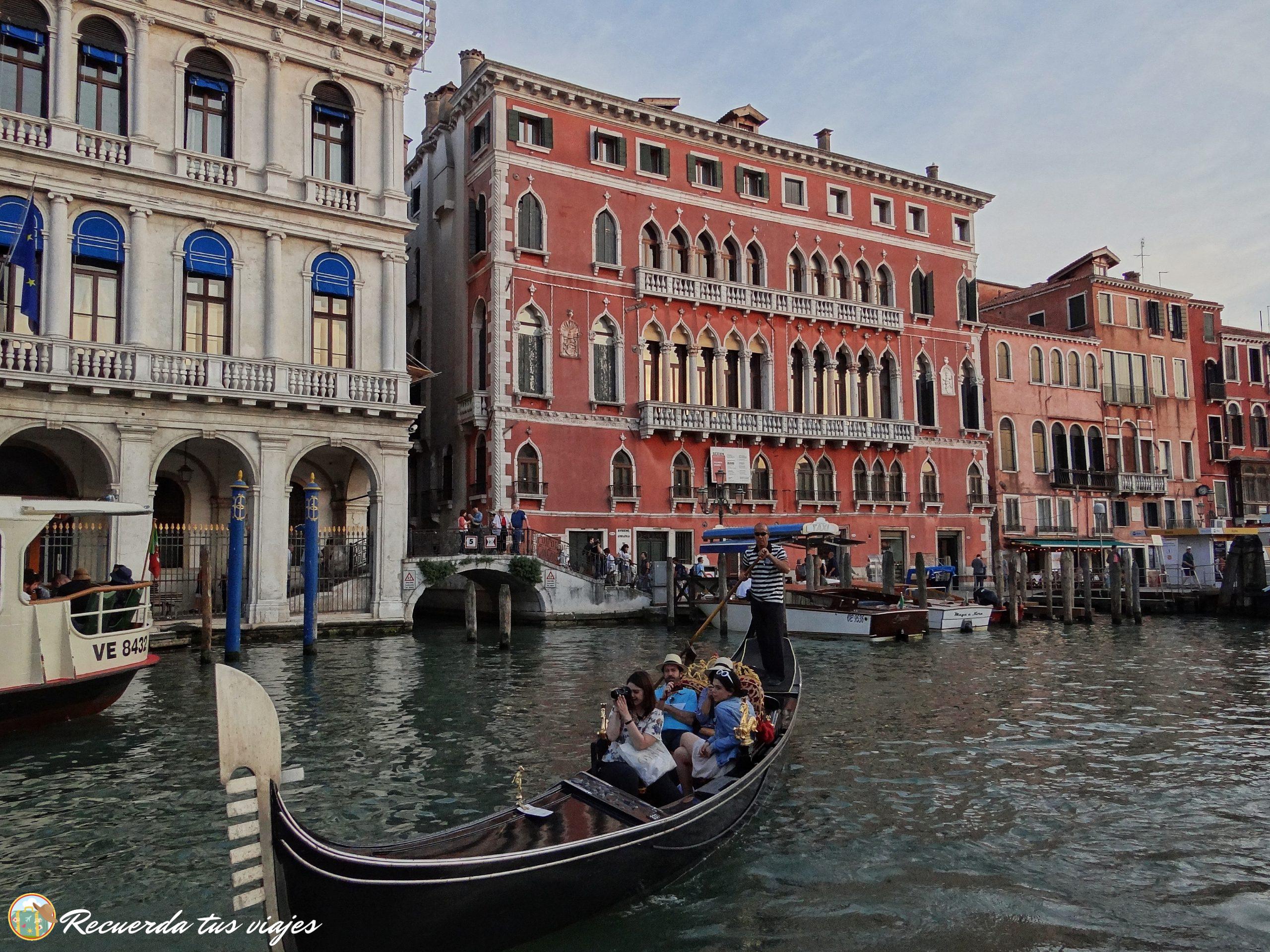 Góndola en el Gran Canal