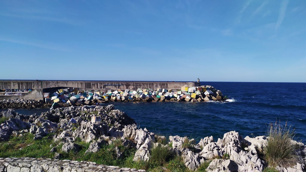 Cubos de la memoria - Qué ver en medio día en Llanes