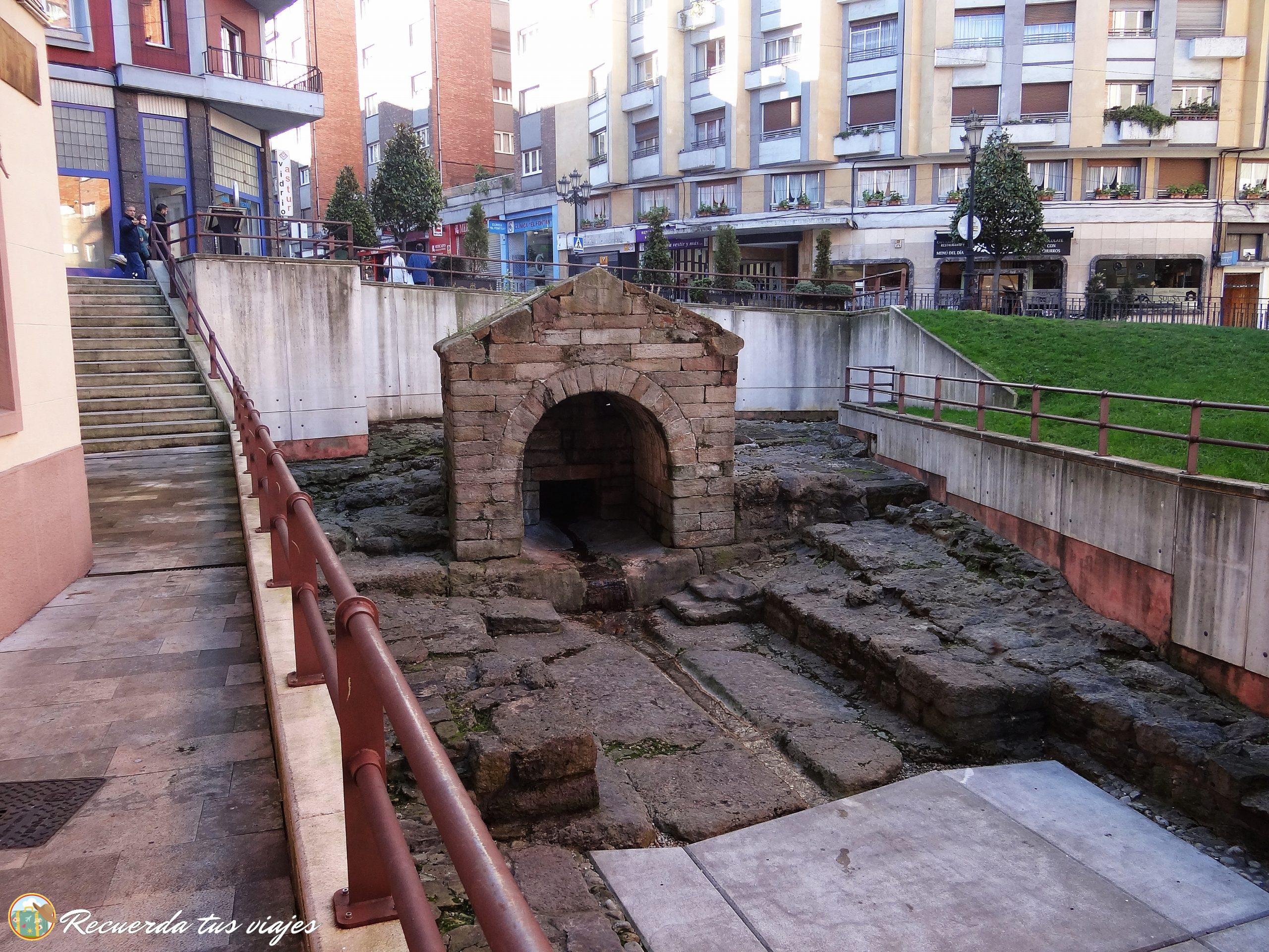 Qué ver en Oviedo en 1 día - Fuente de Foncalada