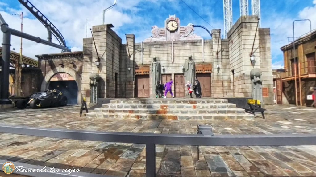 Gotham City Stunt Show - Espectáculos y personajes en Parque Warner