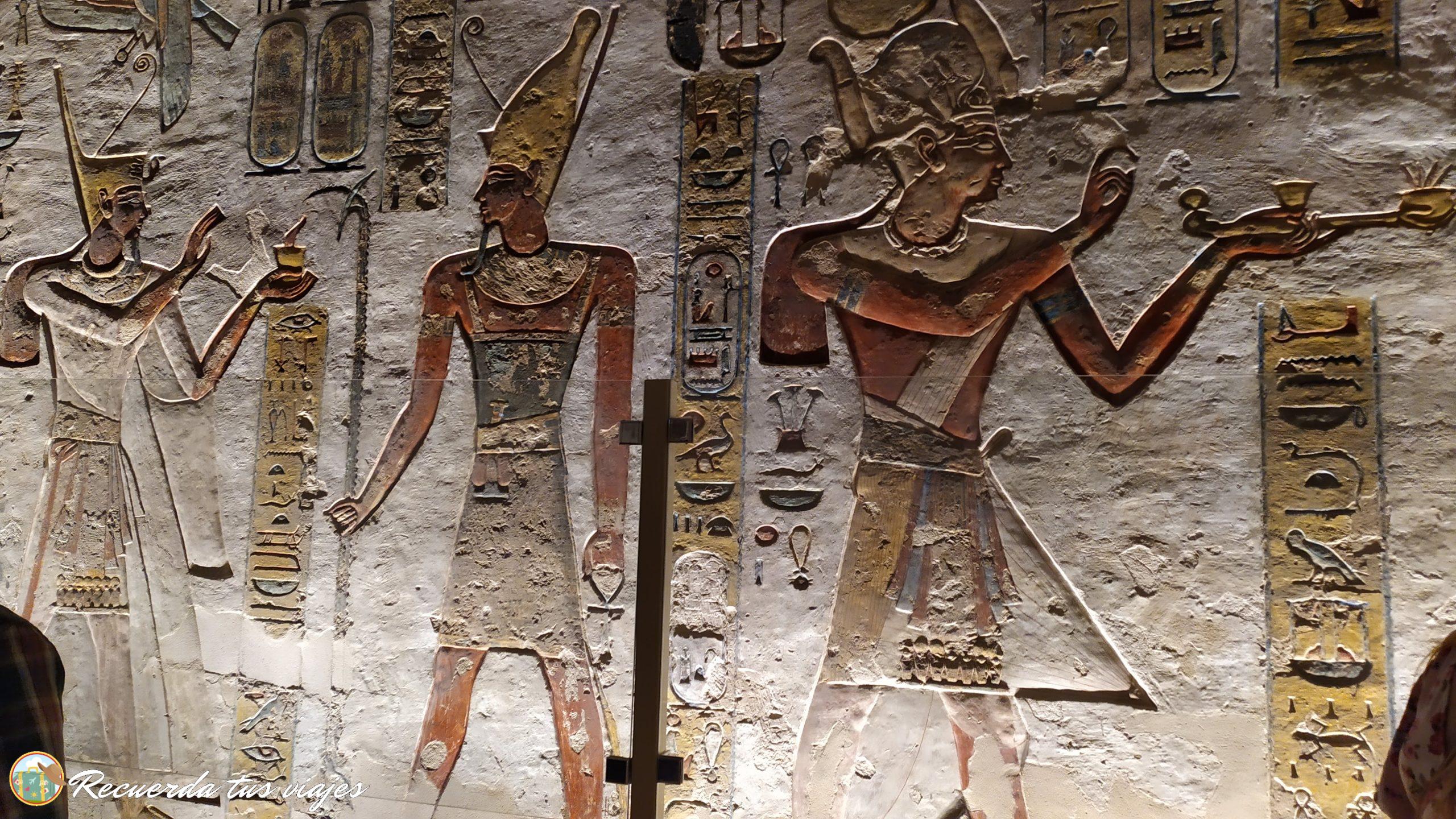 Qué ver en Egipto - Relieves del interior de la tumba de Ramsés IX