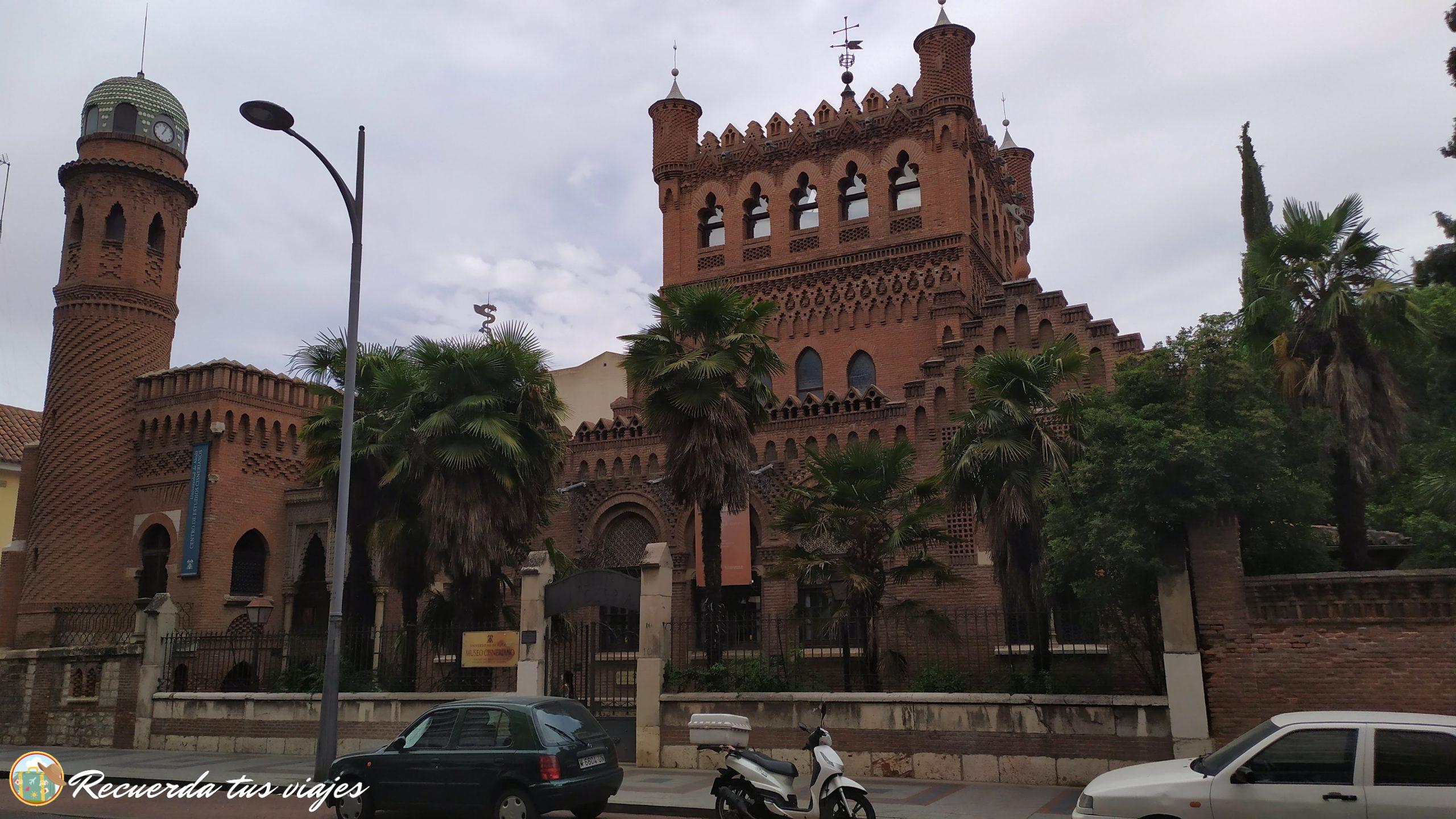 Qué ver en Alcalá de Henares - Palacete Laredo