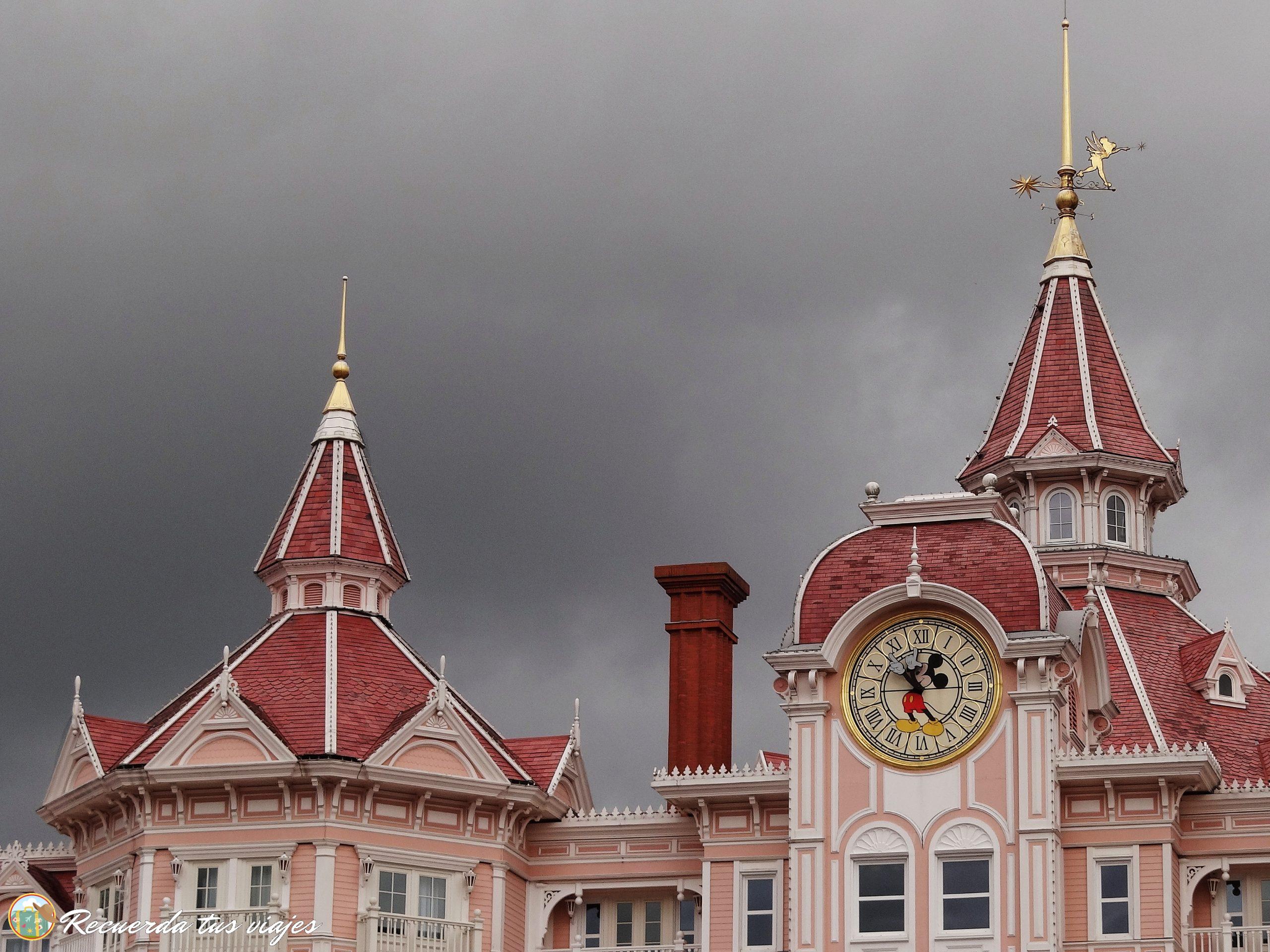 Lee más sobre el artículo Trucos y curiosidades en Disneyland París