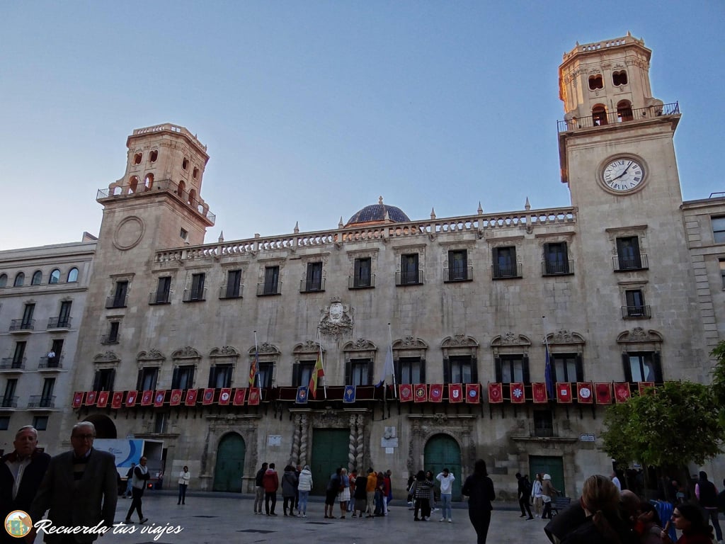 Ayuntamiento de Alicante - Que ver en Alicante en 1 día