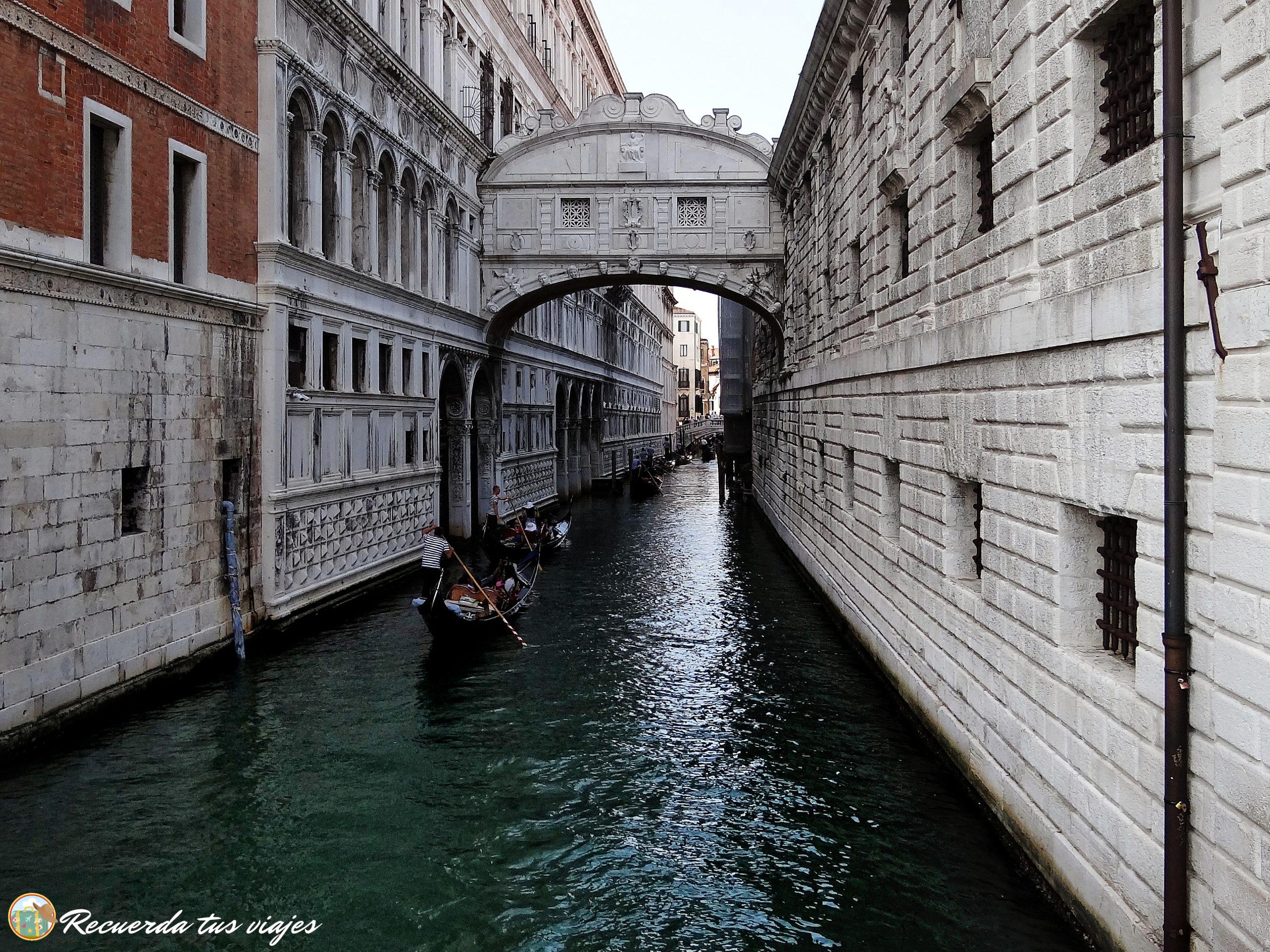 Qué ver en Venecia - Puente de los suspiros