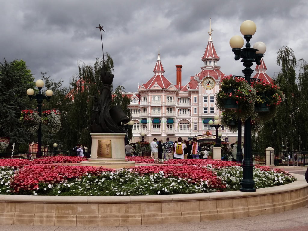 Entrada a Disneyland - Dónde alojarse en Disneyland París