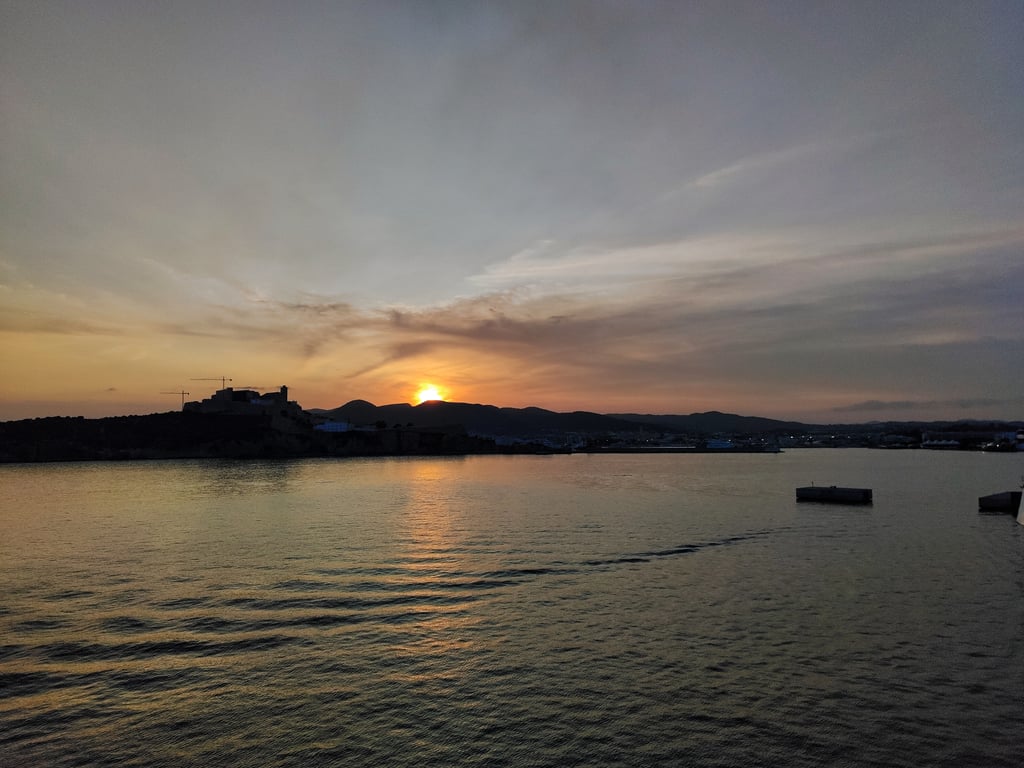 Dalt Vila al atardecer - Qué ver en Ibiza desde un crucero en 1 día