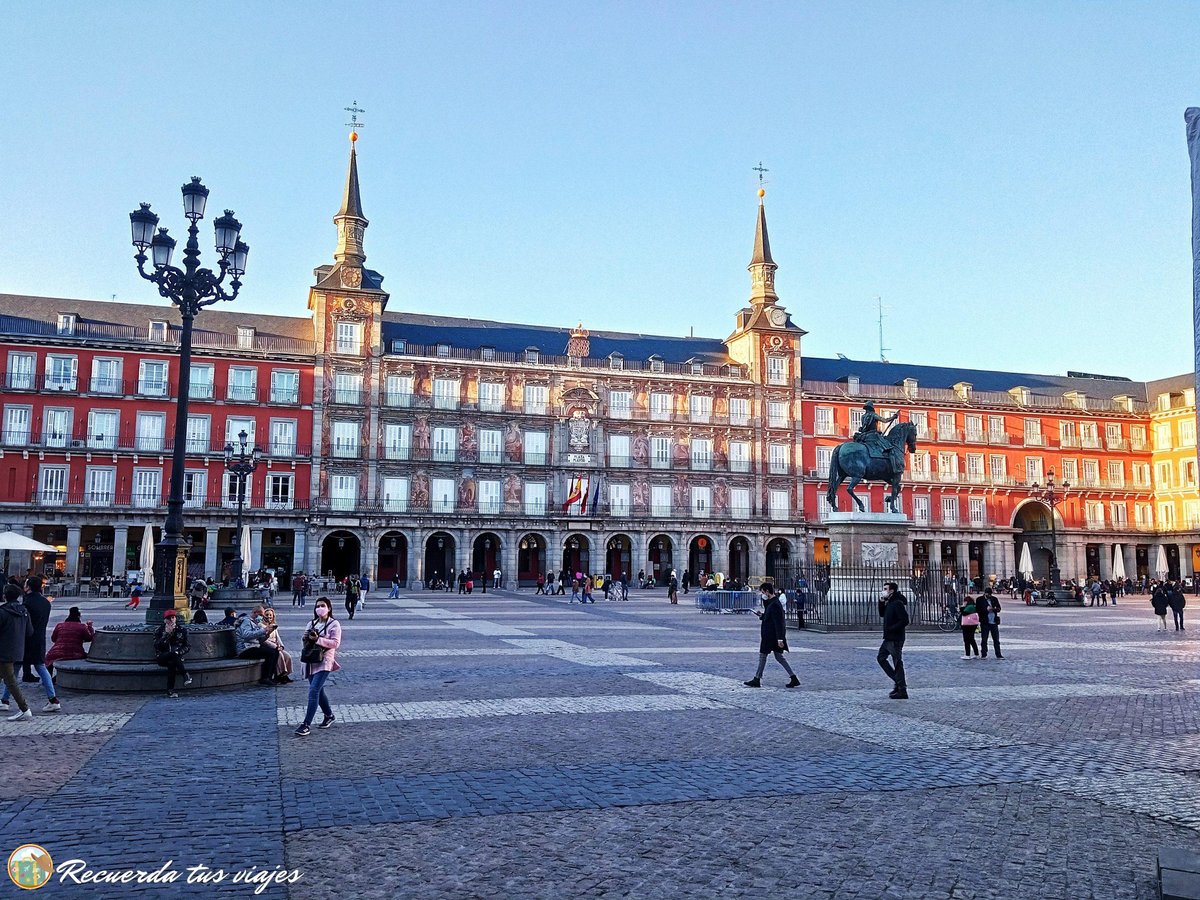 Lee más sobre el artículo Curiosidades de la Plaza Mayor de Madrid