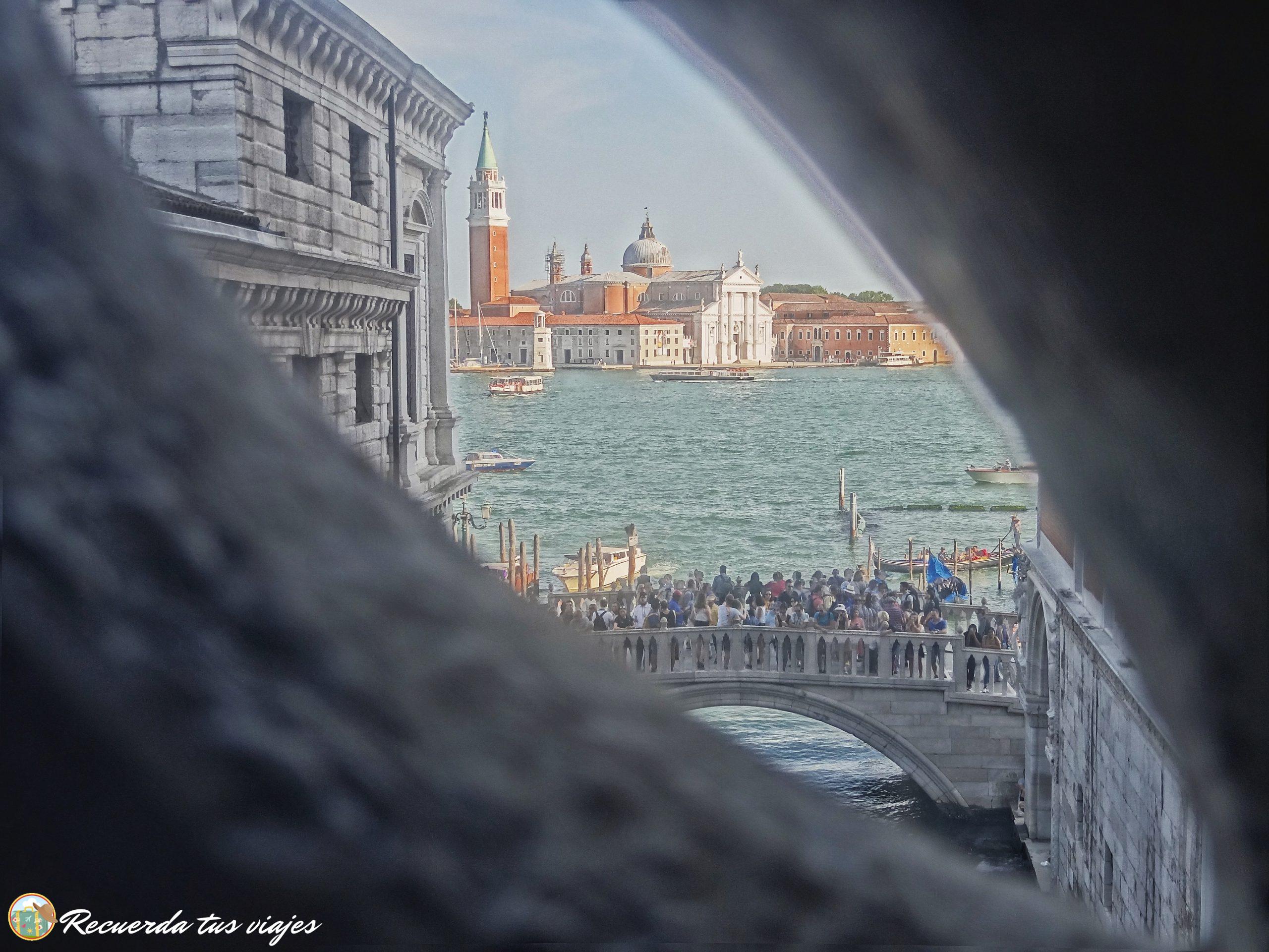 Qué ver en Venecia - Vista desde el puente de los suspiros