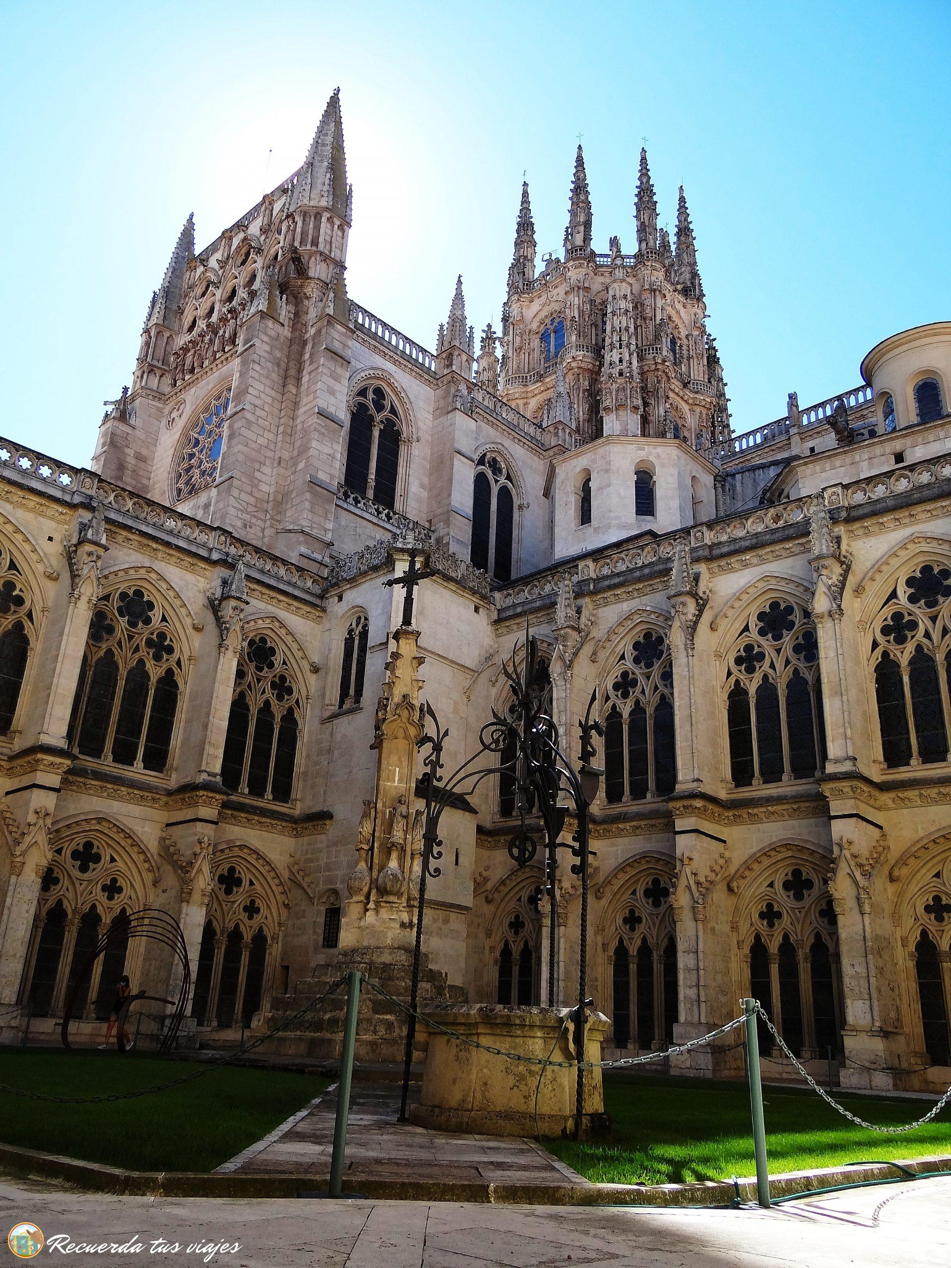 Qué ver en Burgos - Patio de la Catedral