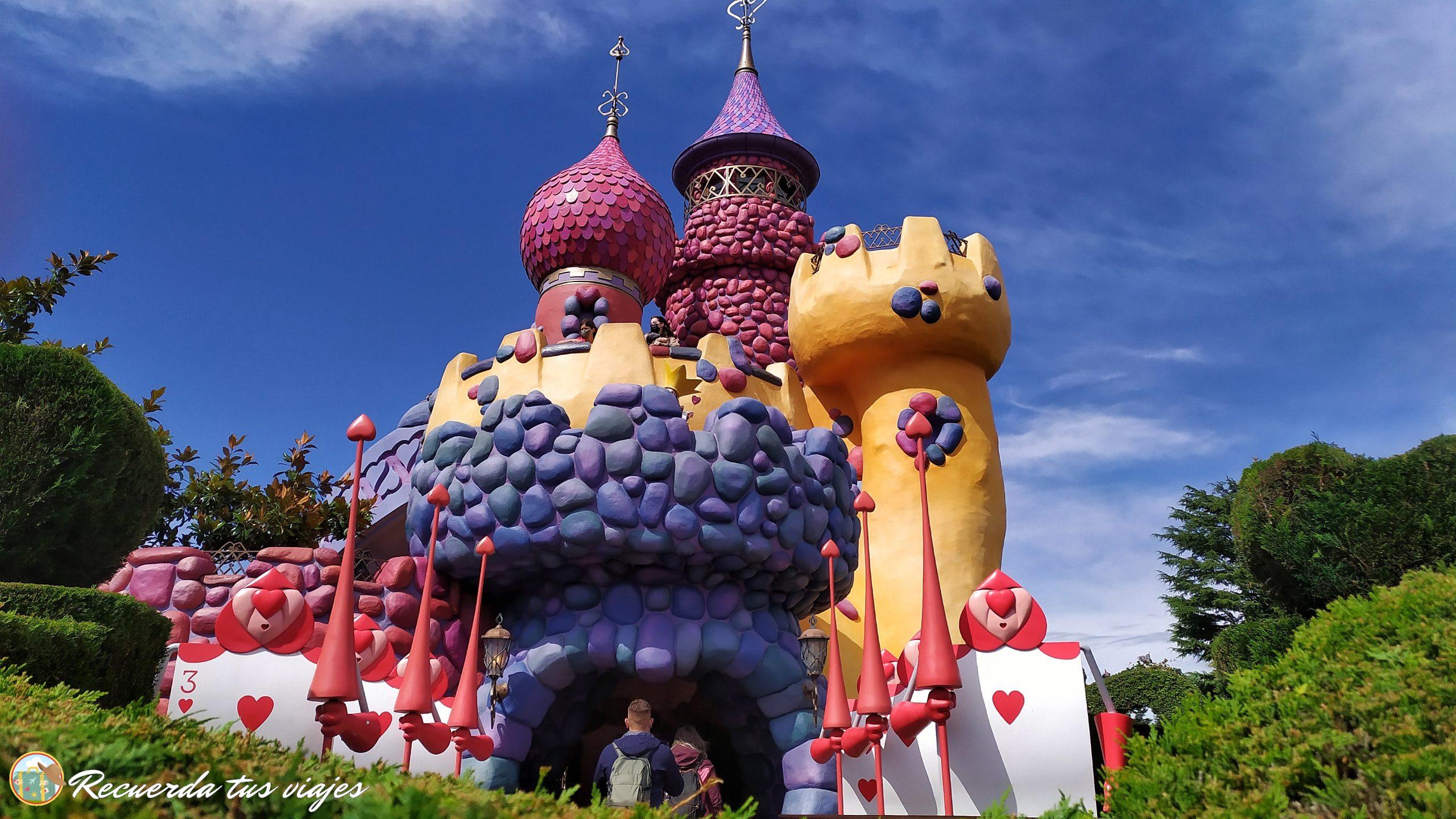 Castillo del laberinto de Alicia en el país de las maravillas - entradas Disneyland París 2023