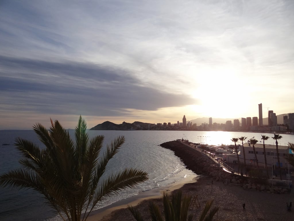 Playa de Poniente - Qué ver en Benidorm en familia