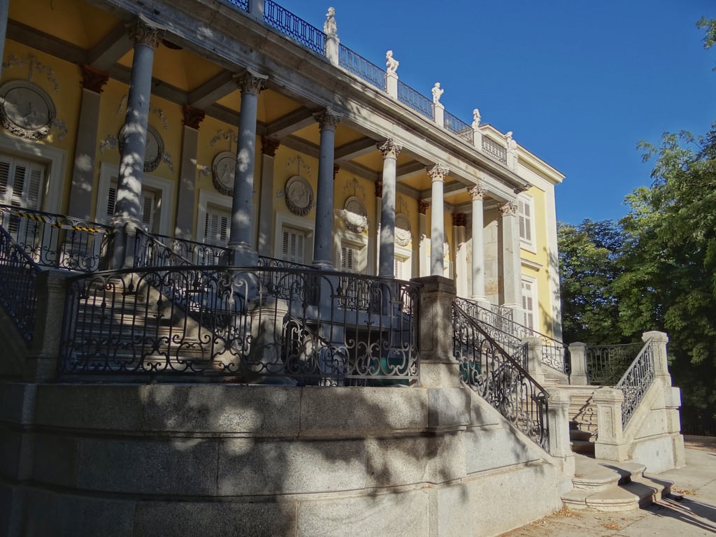 Palacio - Visitar el El jardín del Capricho en Madrid