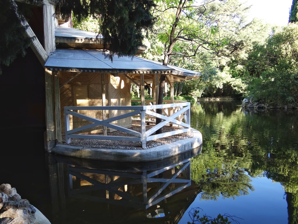 La casa de las cañas - Visitar el El jardín del Capricho en Madrid