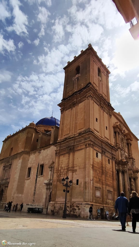 Torre de la basílica
