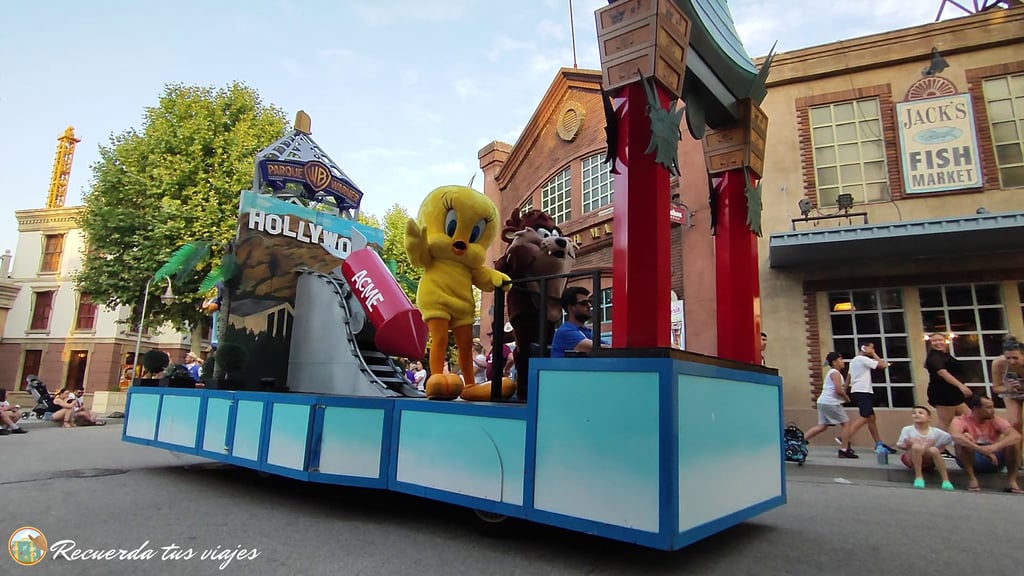 Piolín y Taz en la cabalgata