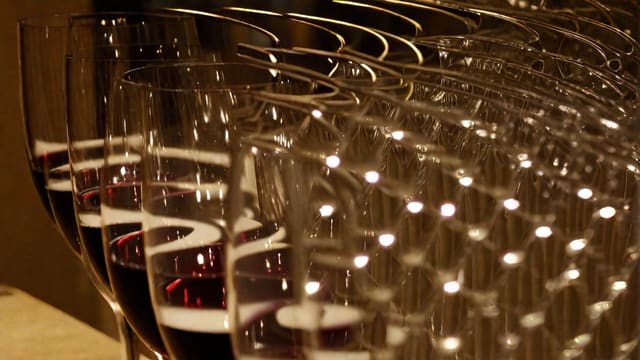 Can Wine Glasses Go In Dishwasher
