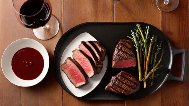What Type Of Wine Goes With Steak