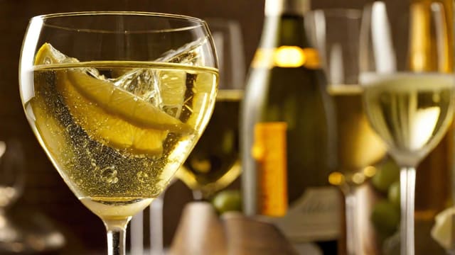 Does White Wine Make You Hornier