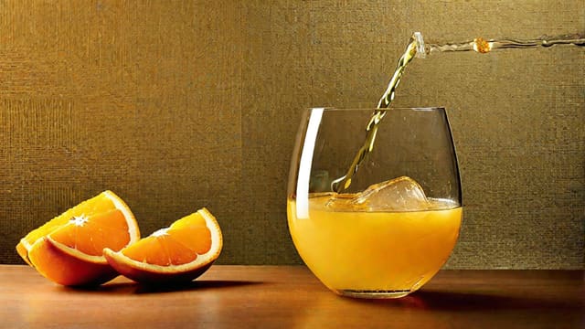 What Is White Wine And Orange Juice Called