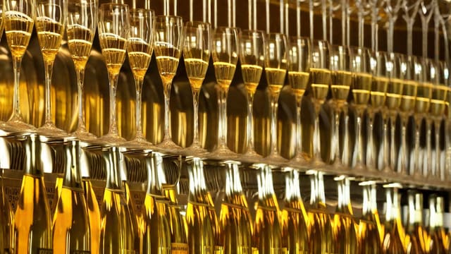 Does Champagne Get Better With Age