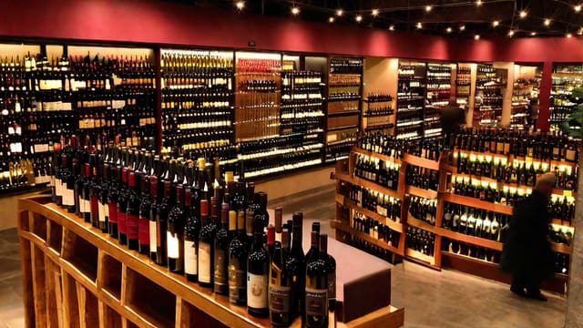 Is Total Wine Open On Christmas
