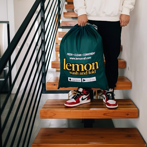 Folded laundry delivery in Savannah