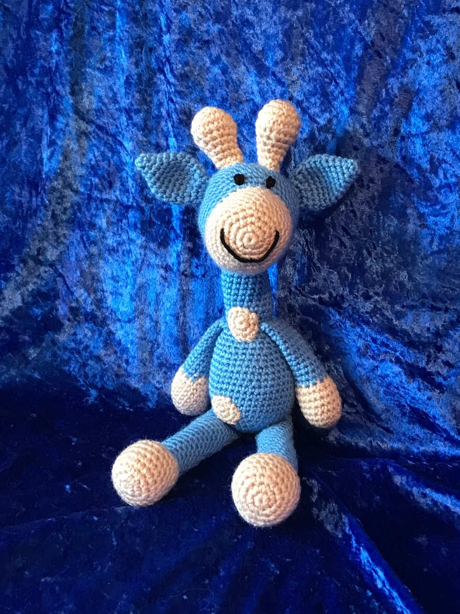 Crochet giraffe 