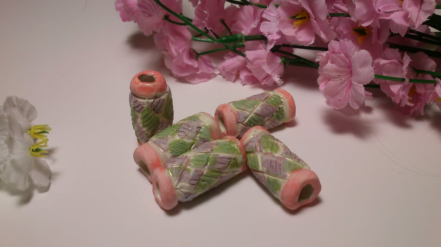 5 pink diamond earthenware beads