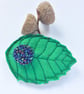 Bramble leaf brooch - Image 2