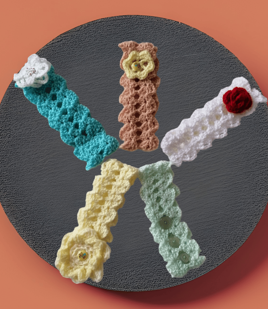 Alice band with flower and button details