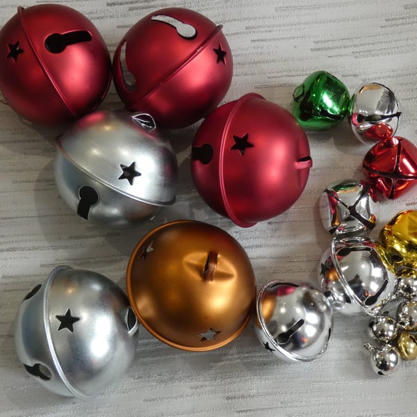 Bundle of 19 assorted jingle & sleigh bells, 1cm - 6cm, various colours