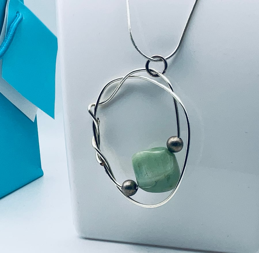 Bargain green aventurine beaded minimalist pendant
