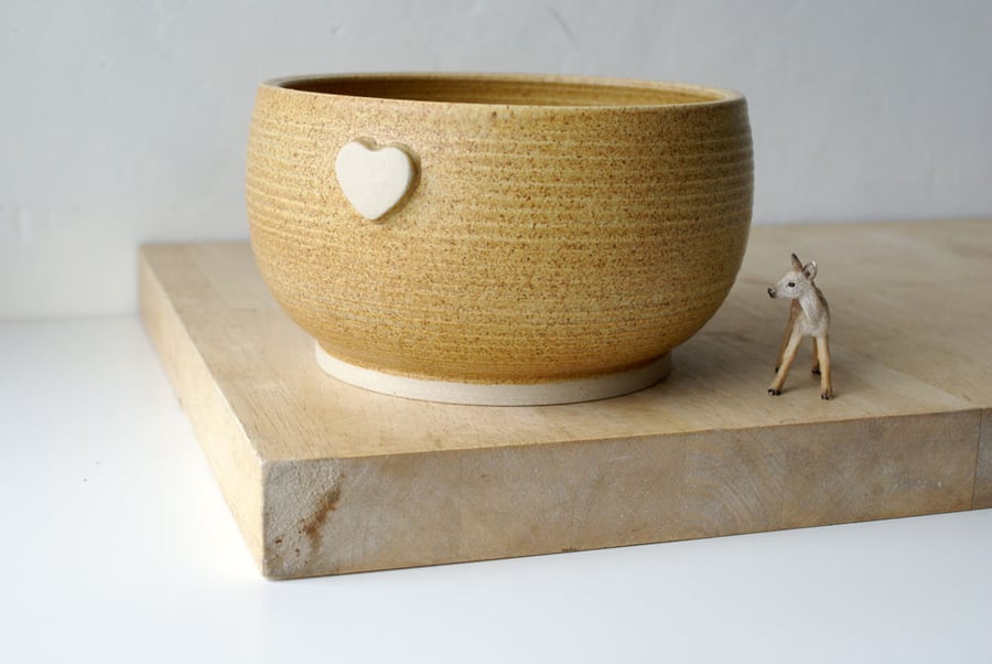 Handmade stoneware bowl - wheel thrown bowl in natural brown with heart motif