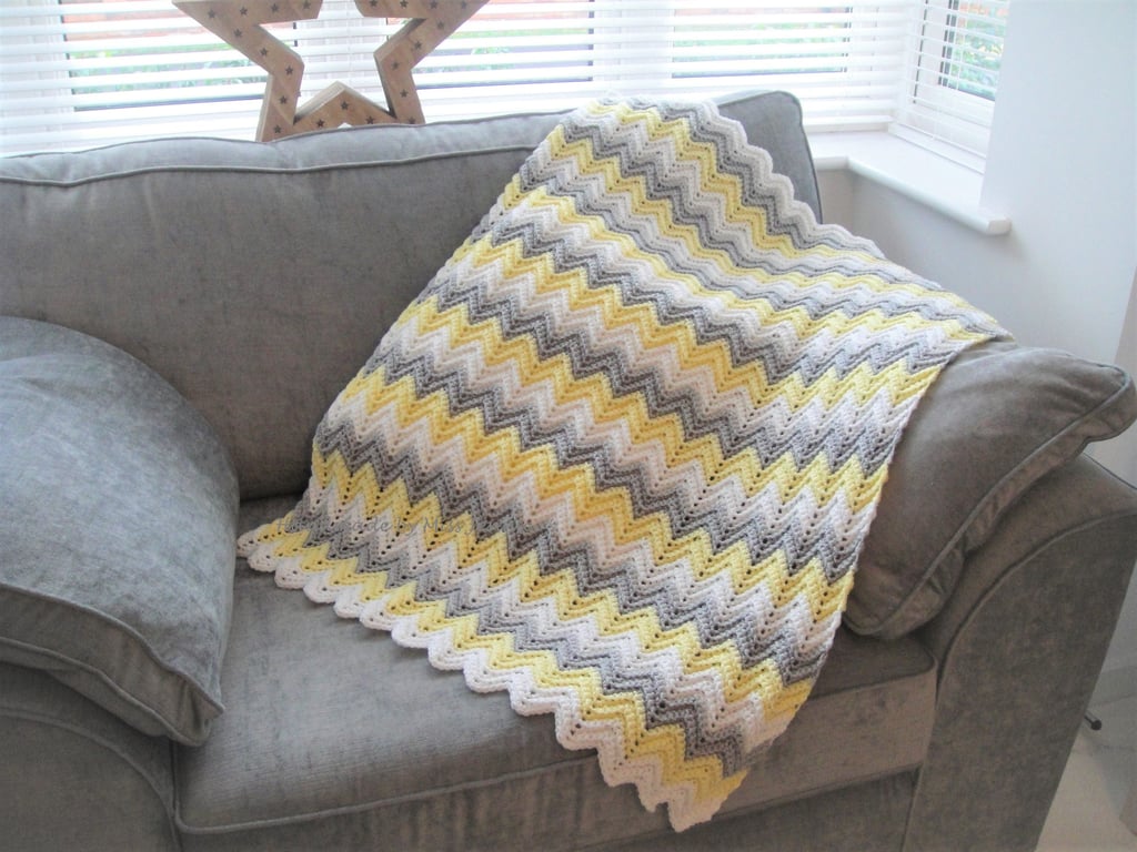Baby Blanket, Ripple blanket, Crochet Baby Blanket, Chevron Baby Blanket.