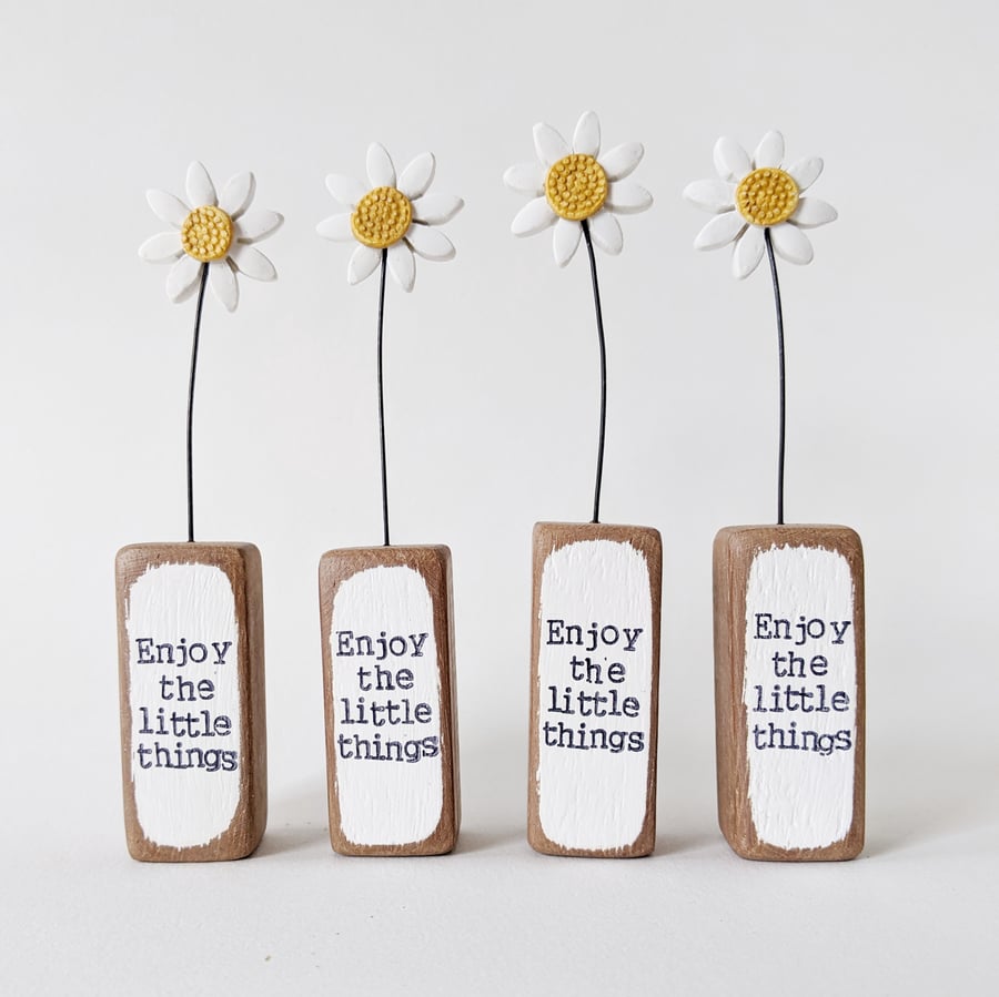 Clay Daisy Flower in a Printed Wood Block 'Enjoy the little things'