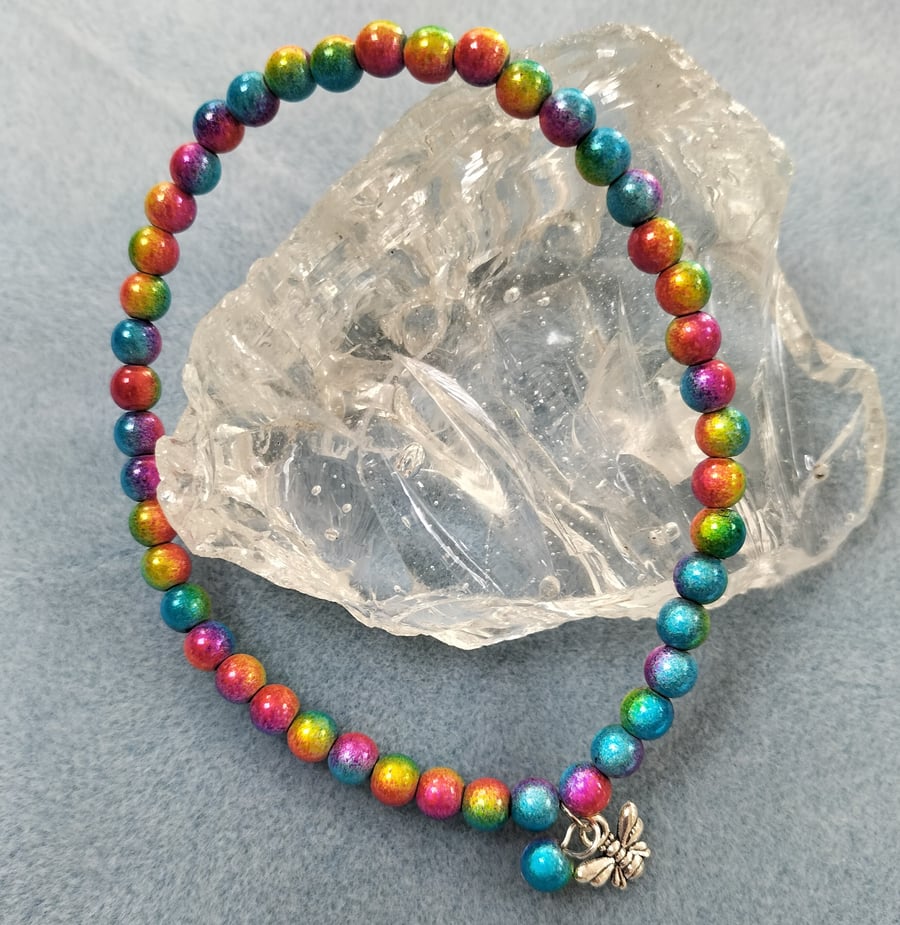 AL115b  Rainbow miracle bead elasticated anklet with bee, 10.5"