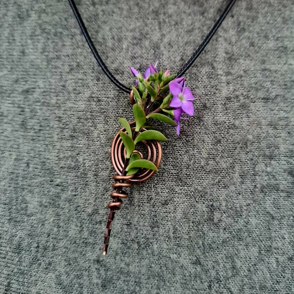 Wildflower Holder Necklace