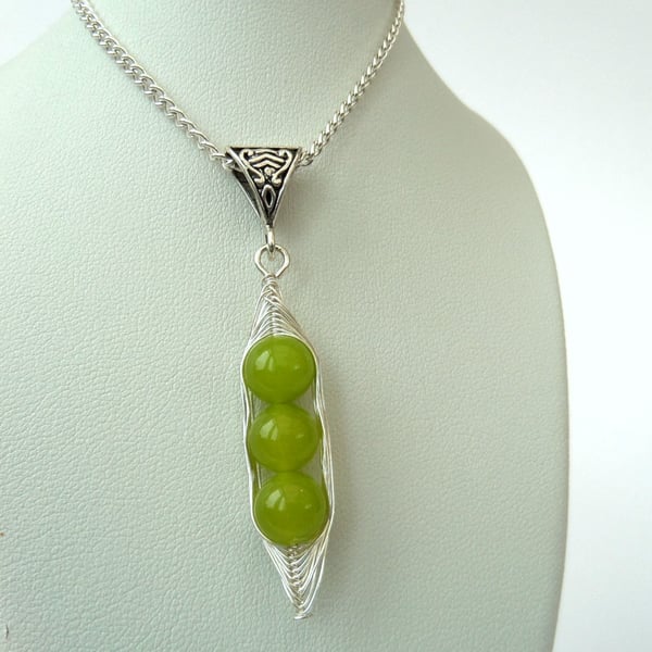 Peas in a Pod necklace with vivid green peridot, other colours & sizes available