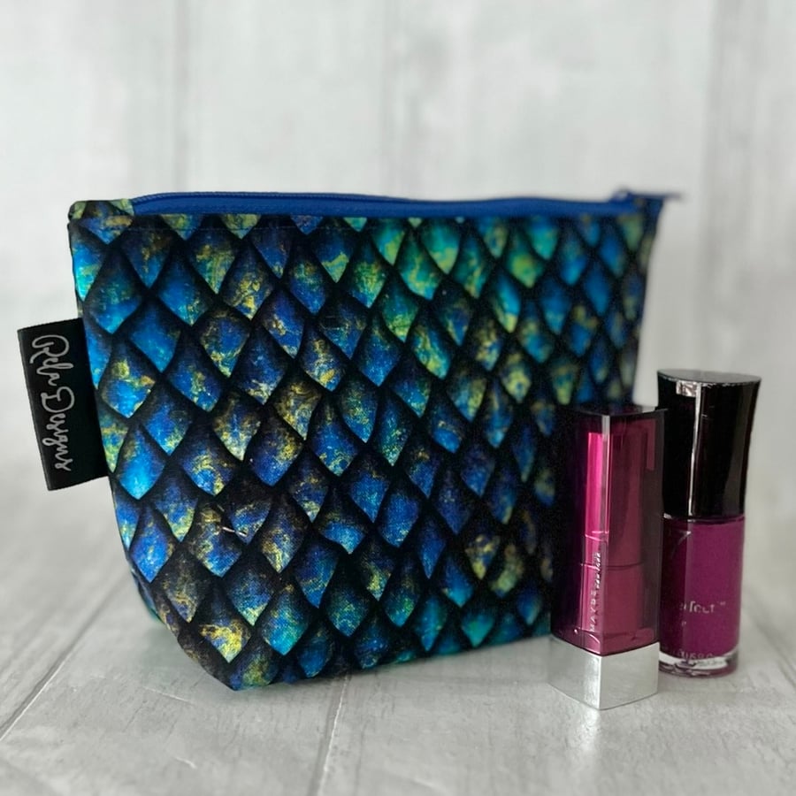 Cosmetic bag, blue dragon scales