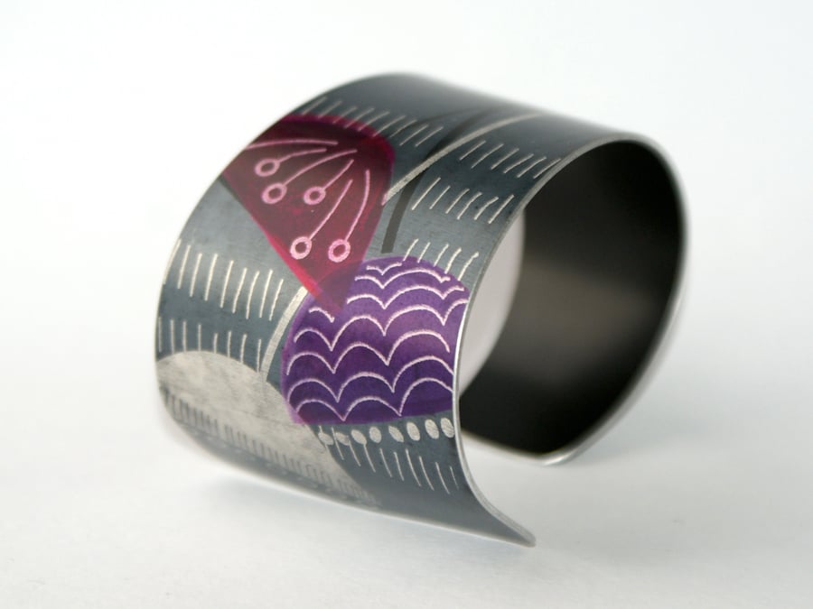 Hand printed seed head bracelet