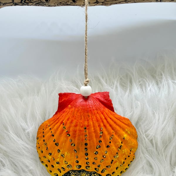 Hand painted scallop shell hanging decoration